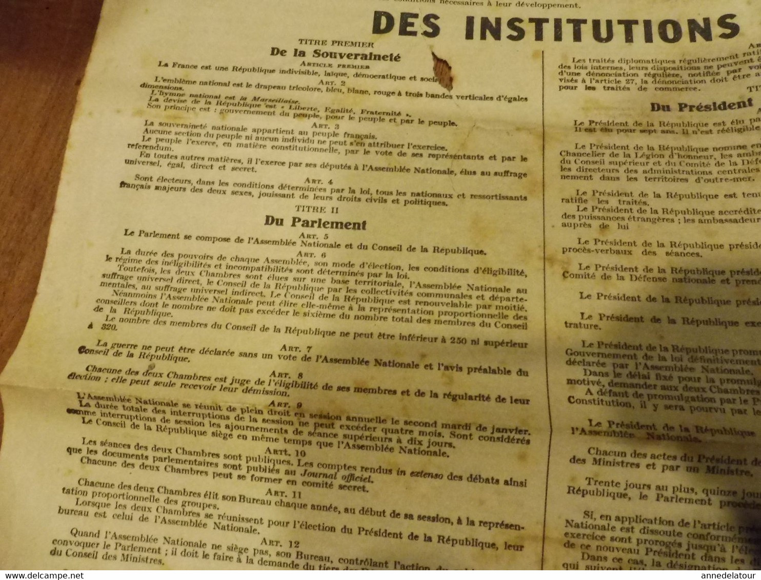 1946 CONSTITUTION DE LA REPUBLIQUE -signataires: Jacques Duclos ,Michel Clémenceau , Ferhat Abbas, Edouard Herriot , Etc - Decrees & Laws