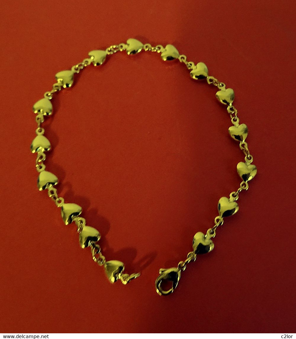 Bracelet à Petits Coeurs En Métal Doré De Belle Qualité (D) - Bracelets