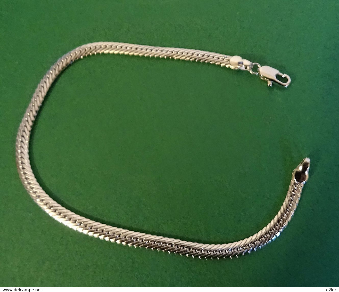 Bracelet Maille Plate En Métal Argenté De Bonne Qualité (J) - Armbänder