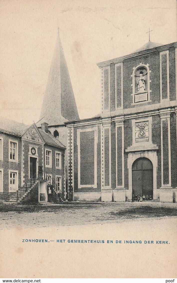 Zonhoven : Het Gemeentehuis En De Ingang Der Kerk --- 1903 - Zonhoven