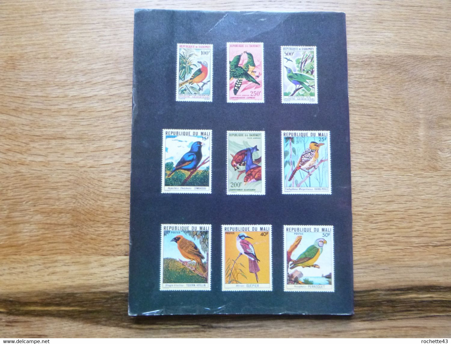 Brochure - Les Timbres Poste - Par Bertrand Sinais - éditions Ouest France  - 1982 - 32 Pages - Propagande