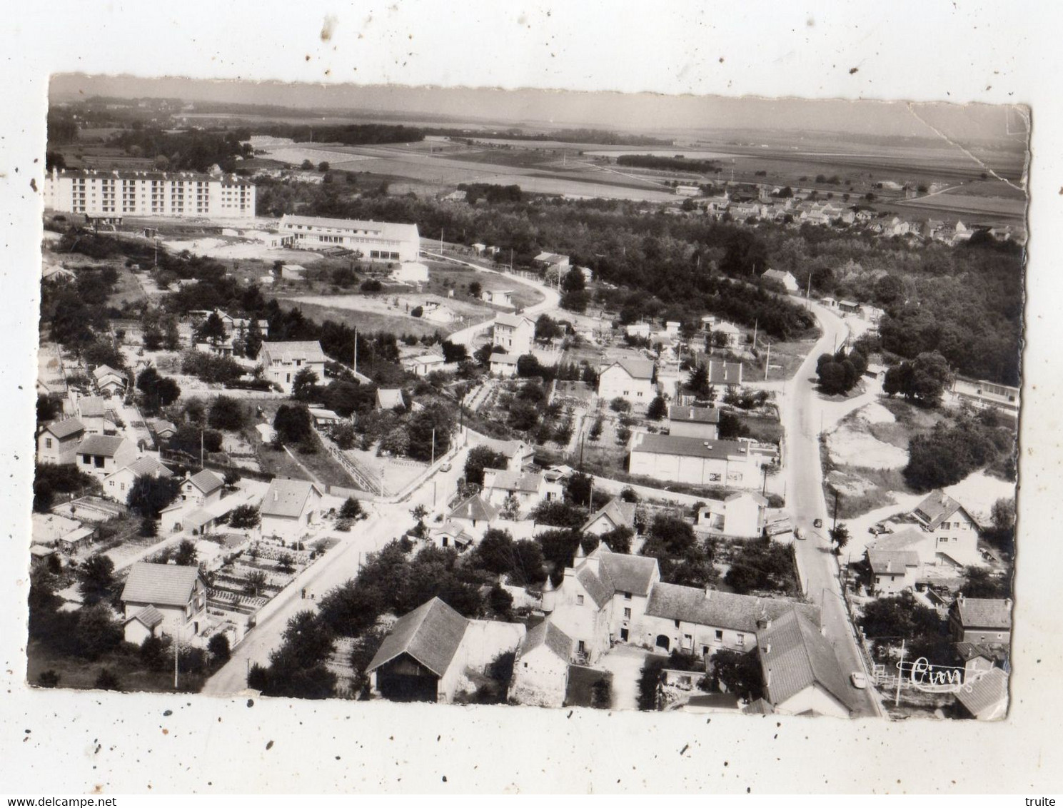 OSNY QUARTIER DE LA GARE ET LES H.L.M. (VUE AERIENNE) - Osny