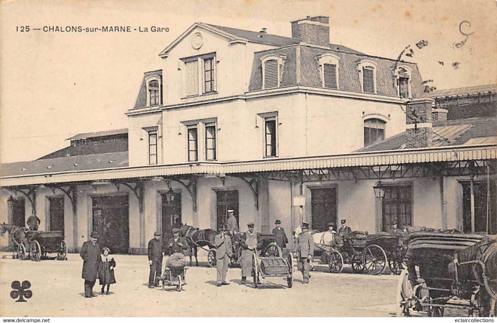 Châlons Sur Marne          51           Extérieur De La Gare.     (voir Scan) - Châlons-sur-Marne