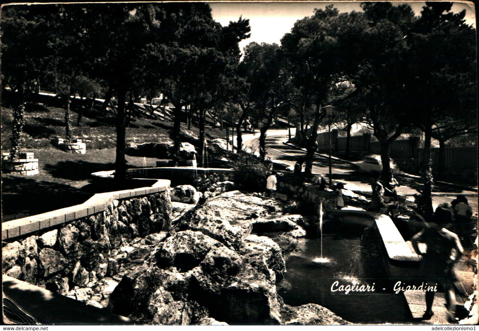 33802) CARTOLINA DI CAGLIARI-GIARDINI-VIAGGIATA - Cagliari