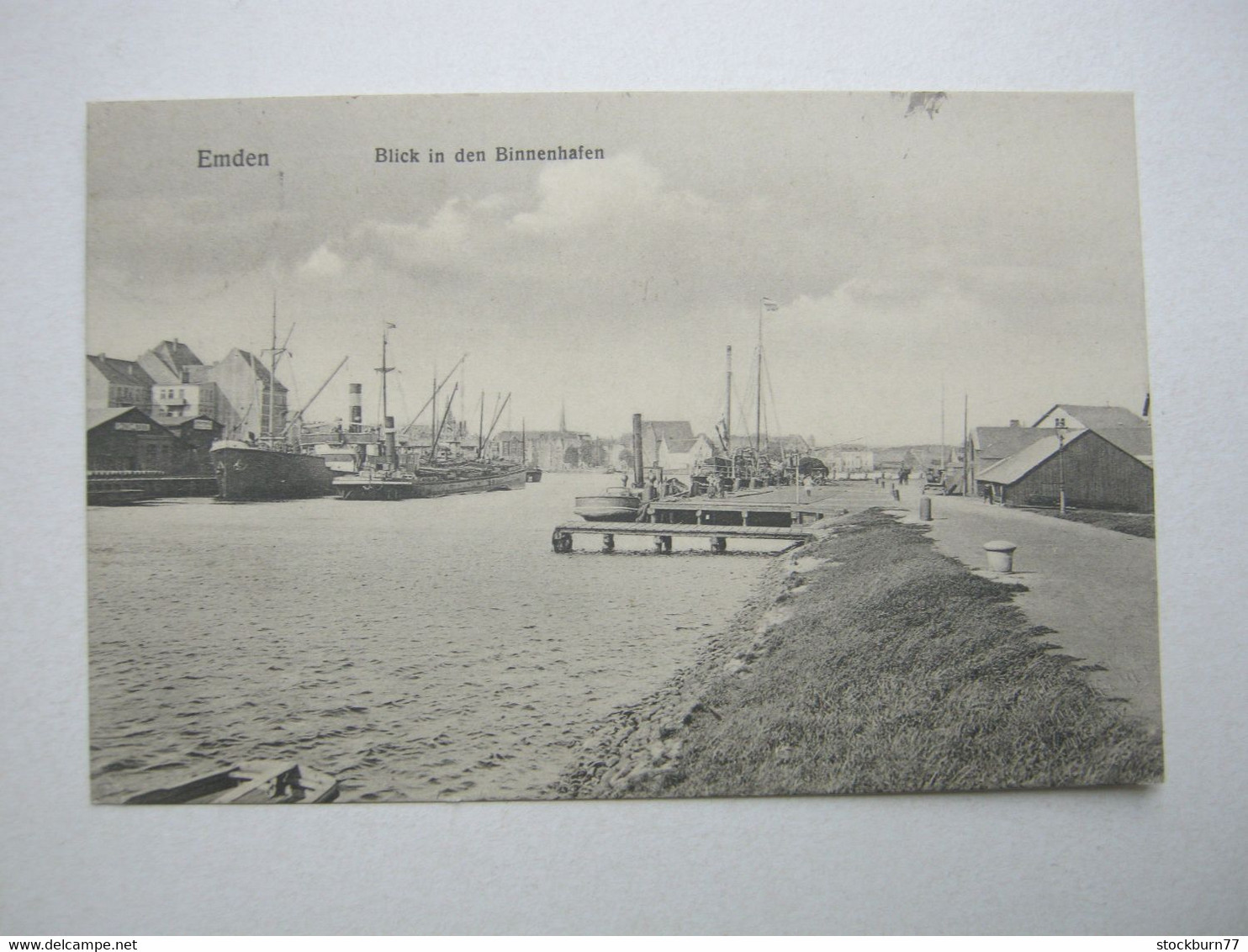 EMDEN   , Schöne   Karte    ,               2 Abbildungen - Emden