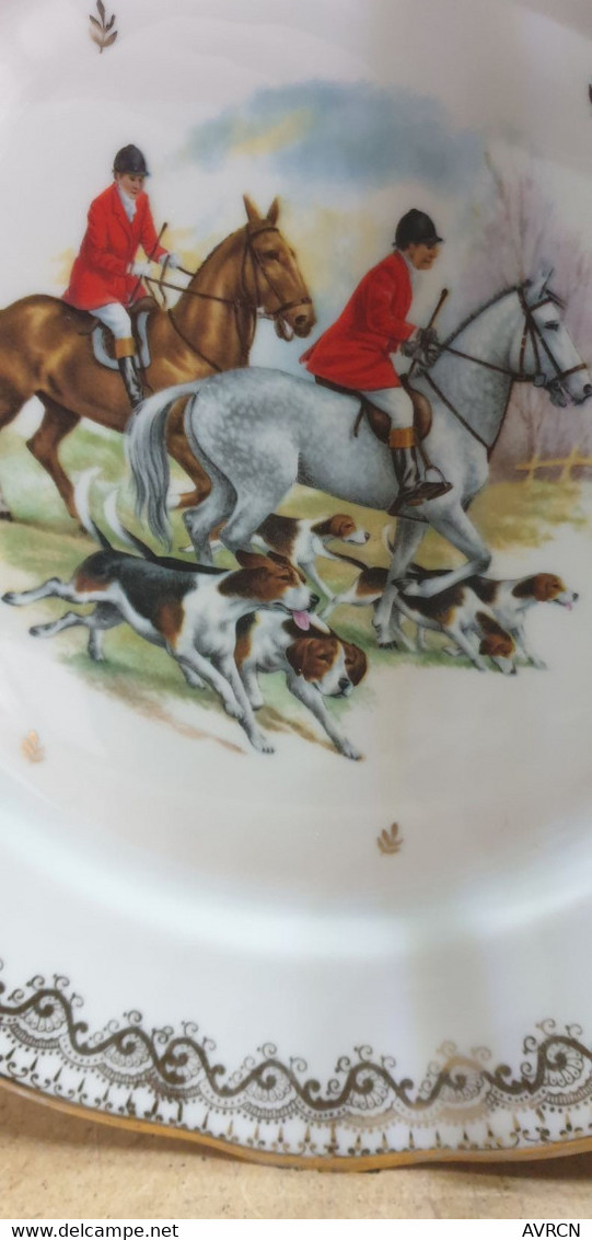 ASSIETTE Porcelaine Pour DECORATION « Equipage Chasse à Courre » - Plates