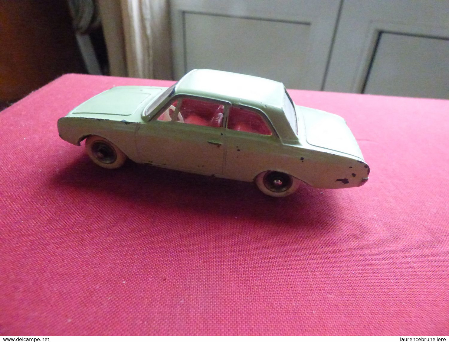 FORD TAUNUS DINKY TOYS DE MECCANO - Giocattoli Antichi