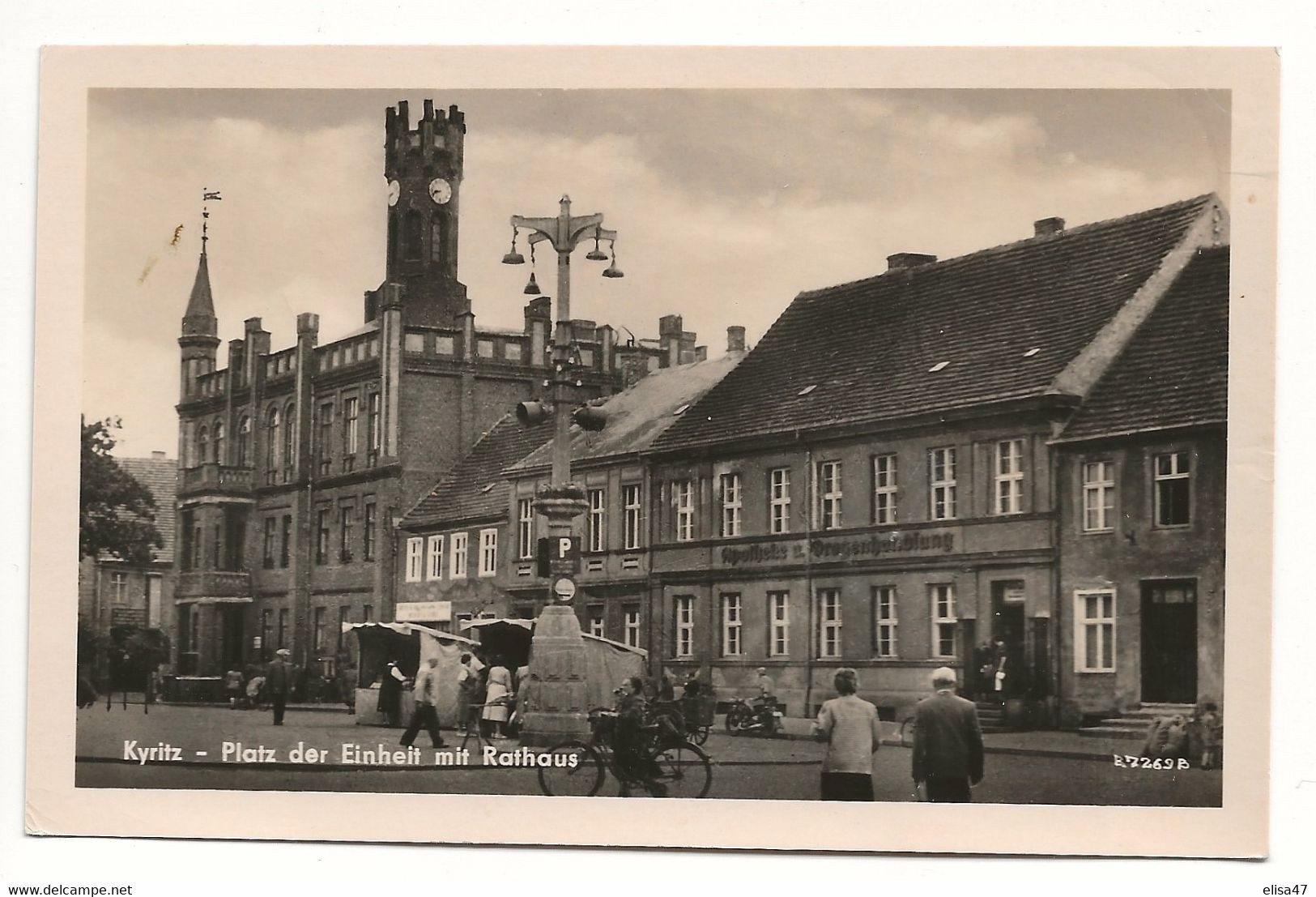 KRITZ  PLATZ  DER  EINHEIT  MIT  RATHAUS - Kyritz