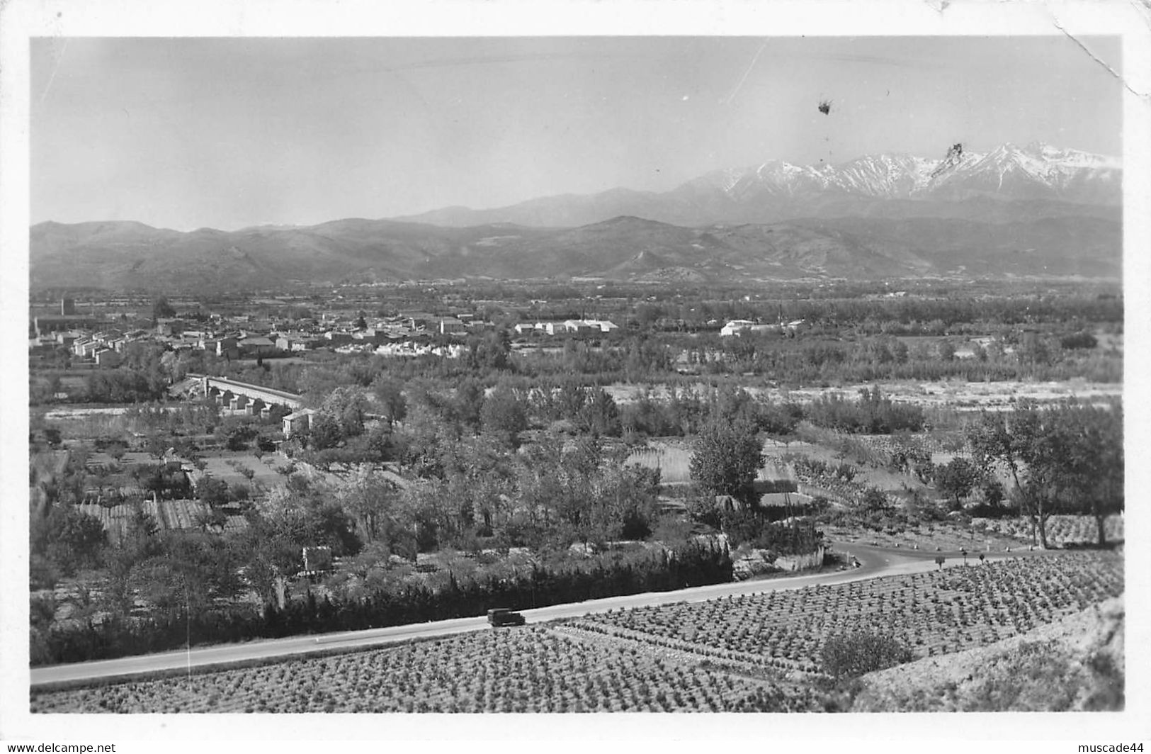 MILLAS - VUE GENERALE ET LE CANIGOU - Millas