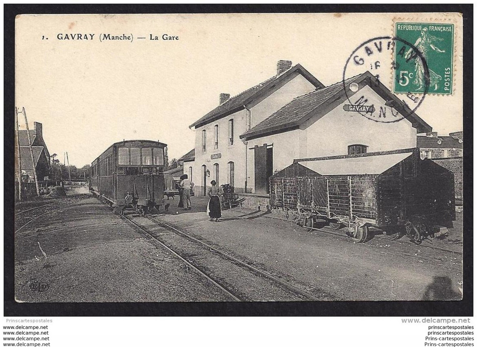 CPA 50 Gavray La Gare Et Le Train Tramway Ligne De Sourdeval - Avranches - Granville - St Lo - Brehal