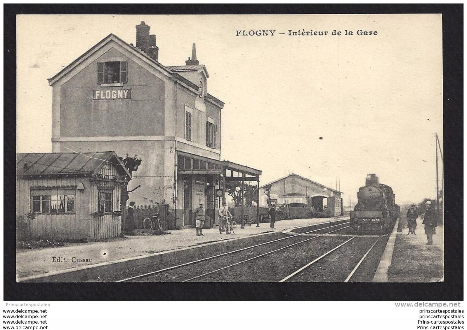 CPA 89 Flogny La Gare Et Le Train - Flogny La Chapelle