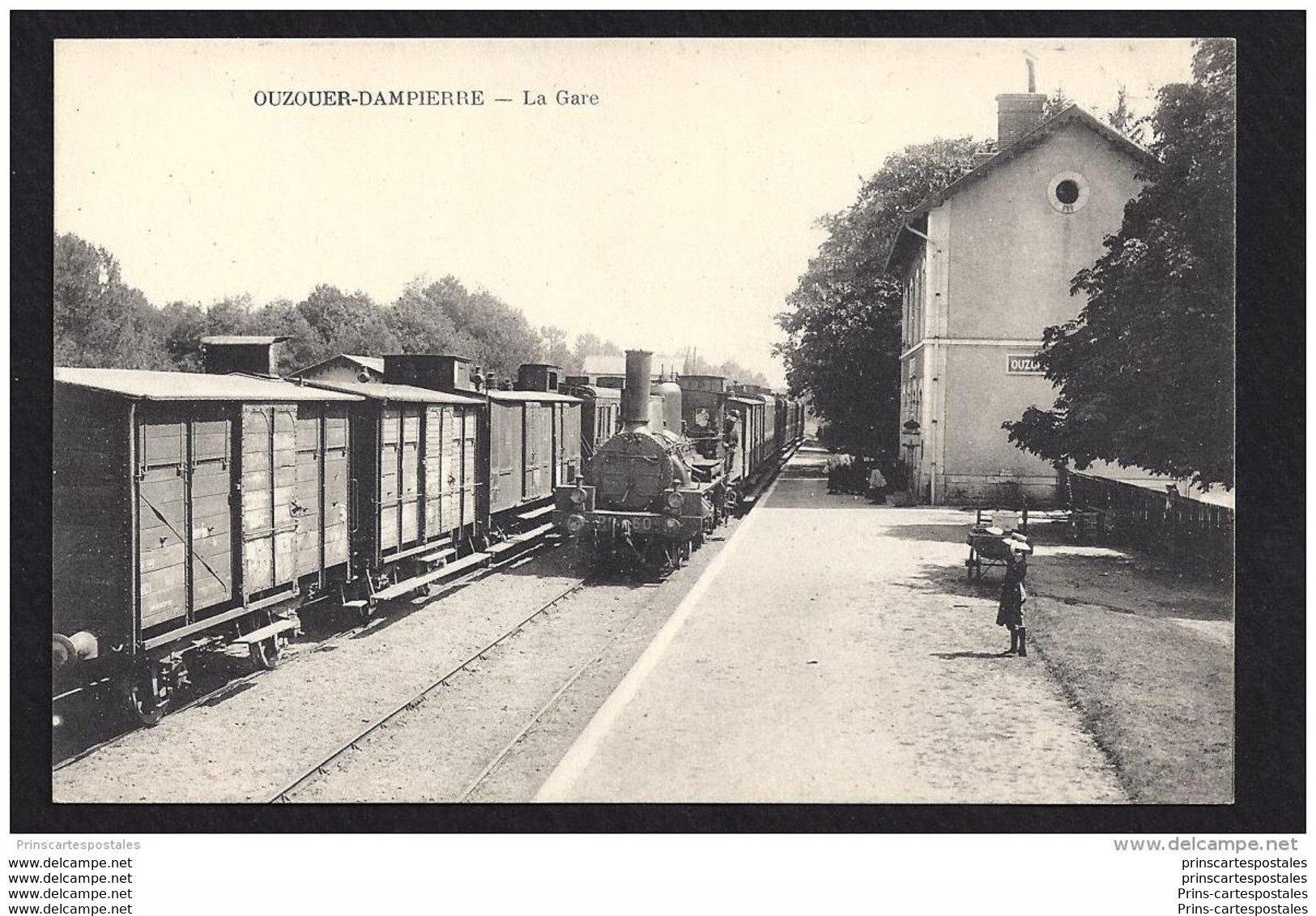 CPA 45 Ouzouer Sur Loire Dampierre La Gare Et Le Train - Ouzouer Sur Loire