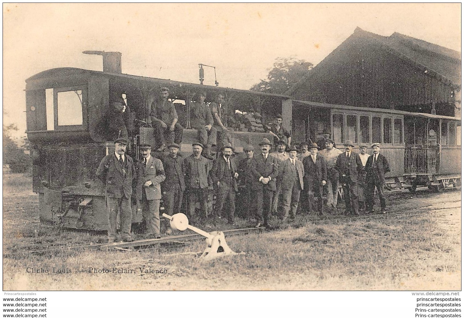 CPA 38 Saint Jean De Bournay Le Depot Et Le Train Tramway Ligne De Vienne à Charavines - Saint-Jean-de-Bournay