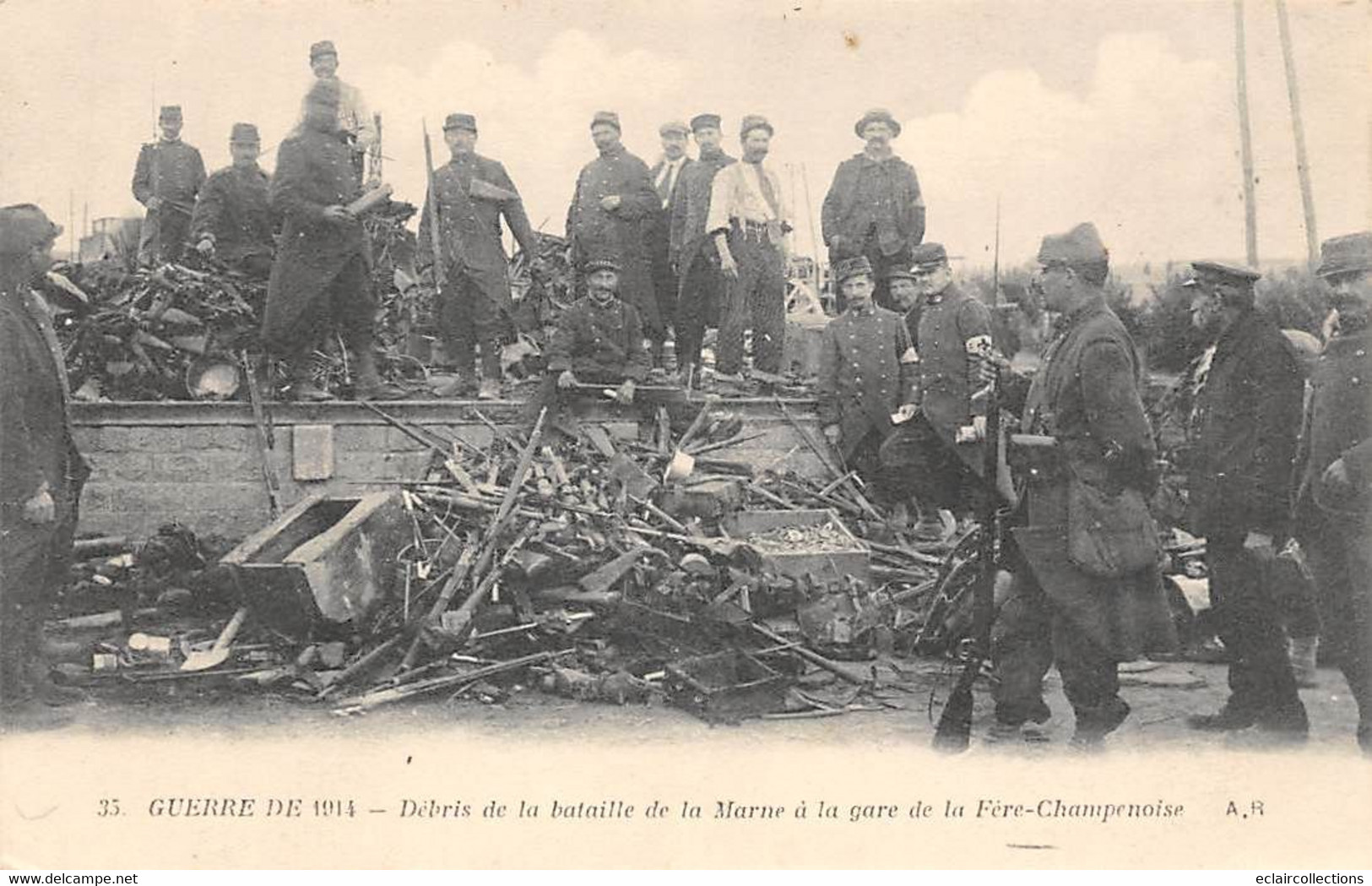 Fère-Champenoise        51        Débris De La Bataille De La Marne à La Gare     (voir Scan) - Fère-Champenoise
