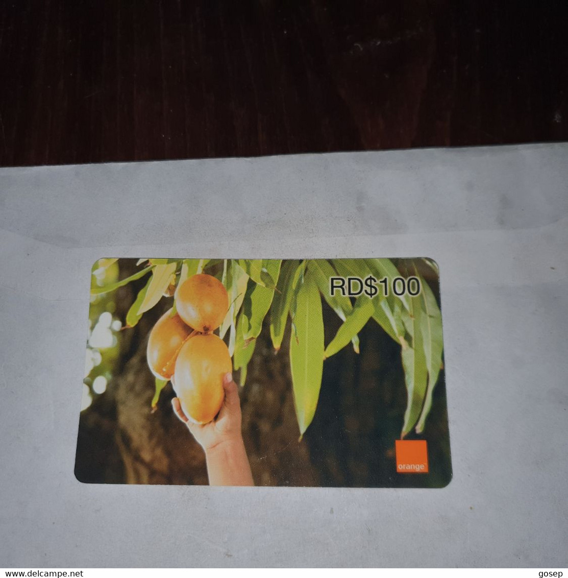 Dominicana-(orange-29rd$100)-(2446-5571-1735-82)-three Mango-(29)-(31.12.2010)-used Card+1card Prepiad Free - Dominicaine