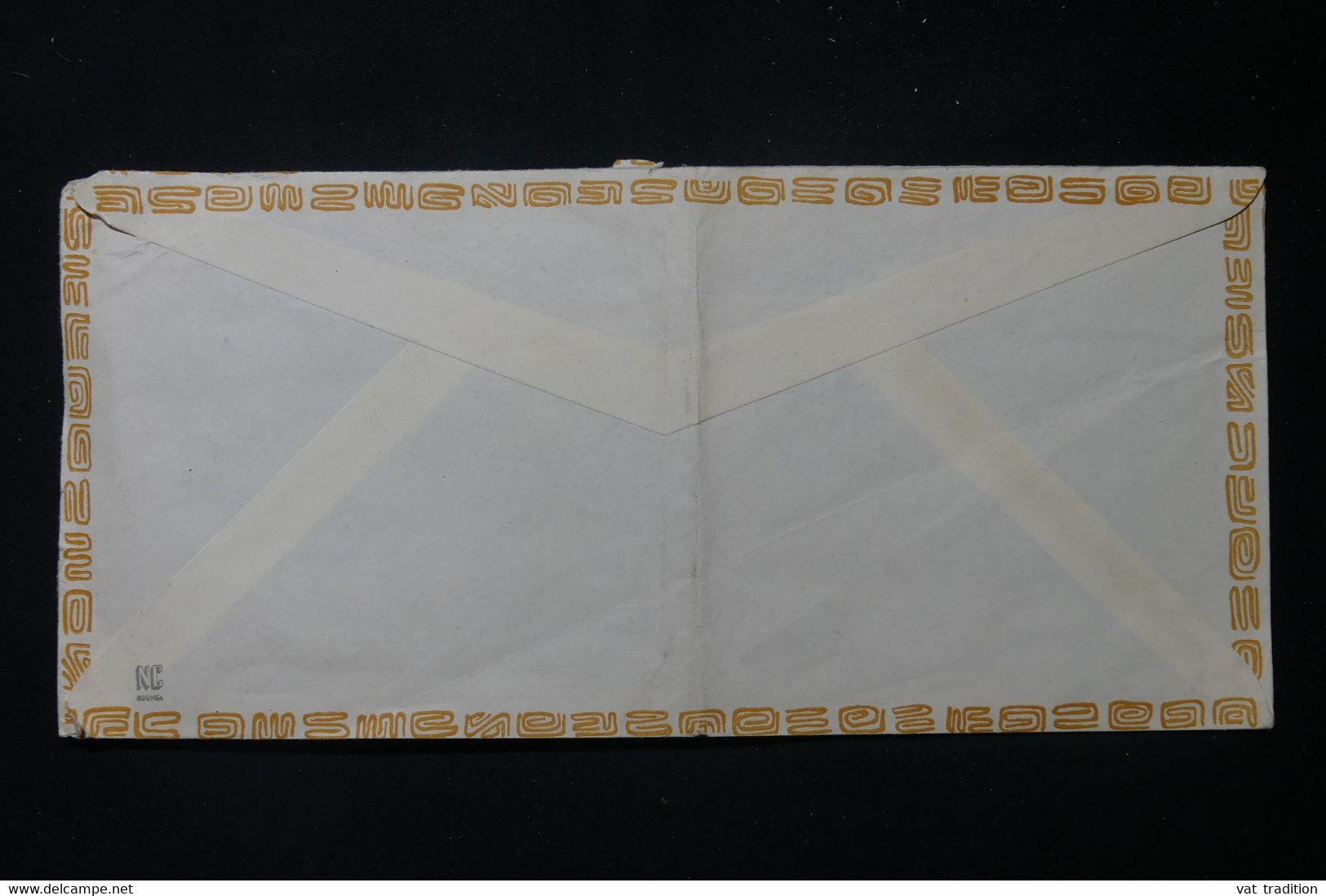NOUVELLE CALÉDONIE - Enveloppe De Noumea Pour Paris En 1970 - L 88736 - Brieven En Documenten