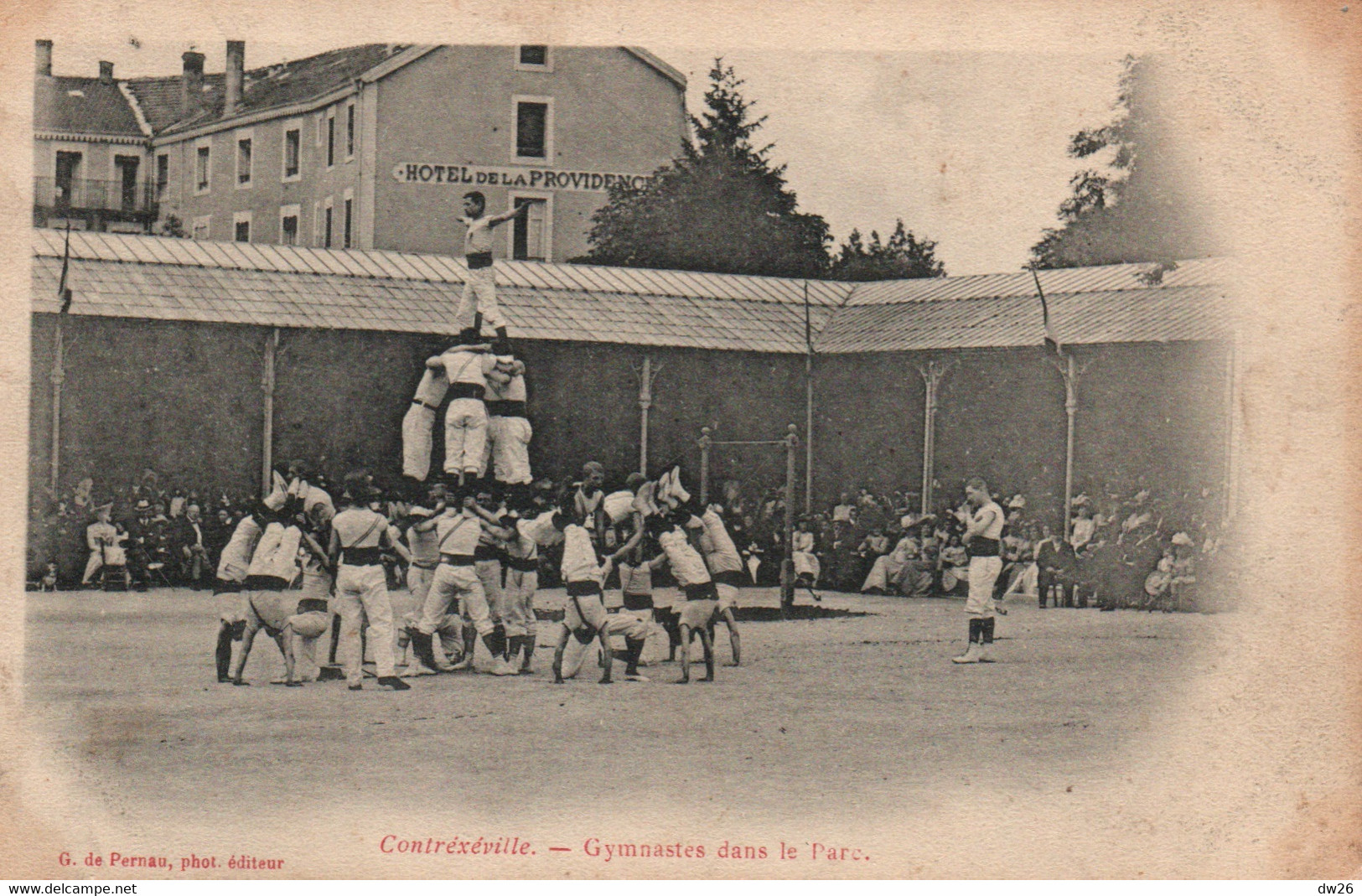 Gymnastique D'ensemble, Pyramide - Contréxéville, Gymnastes Dans Le Parc - Edition G. De Pernau, Carte Dos Simple - Gymnastik