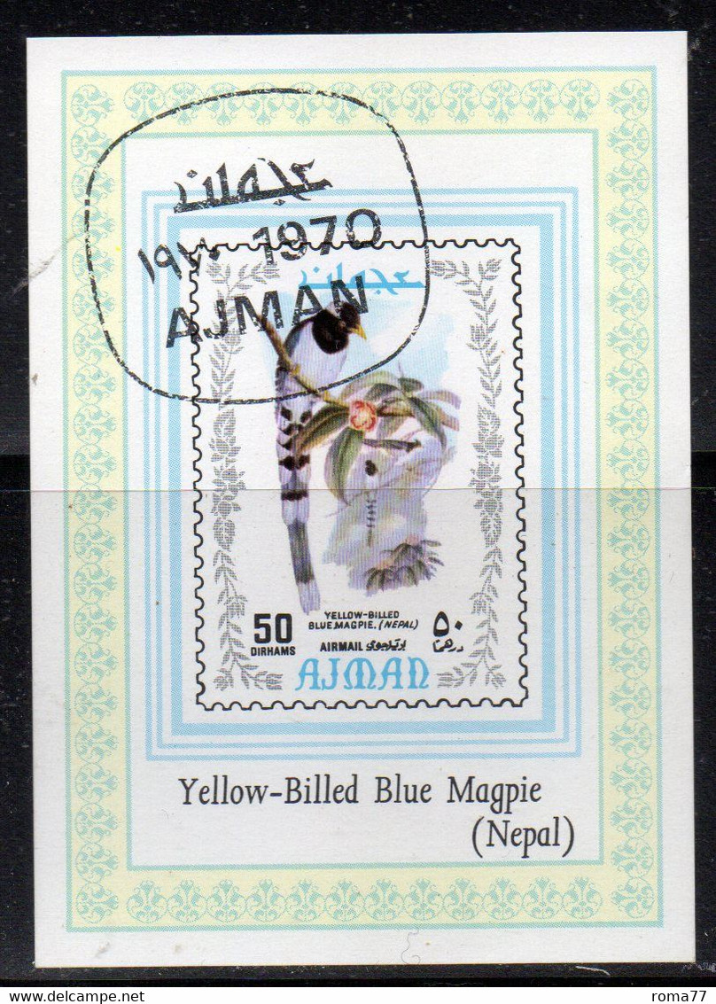 QUT - AJMAN 1970 ,  Foglietto BF BLUE MAGPIE (Nepal) Usato - Passeri