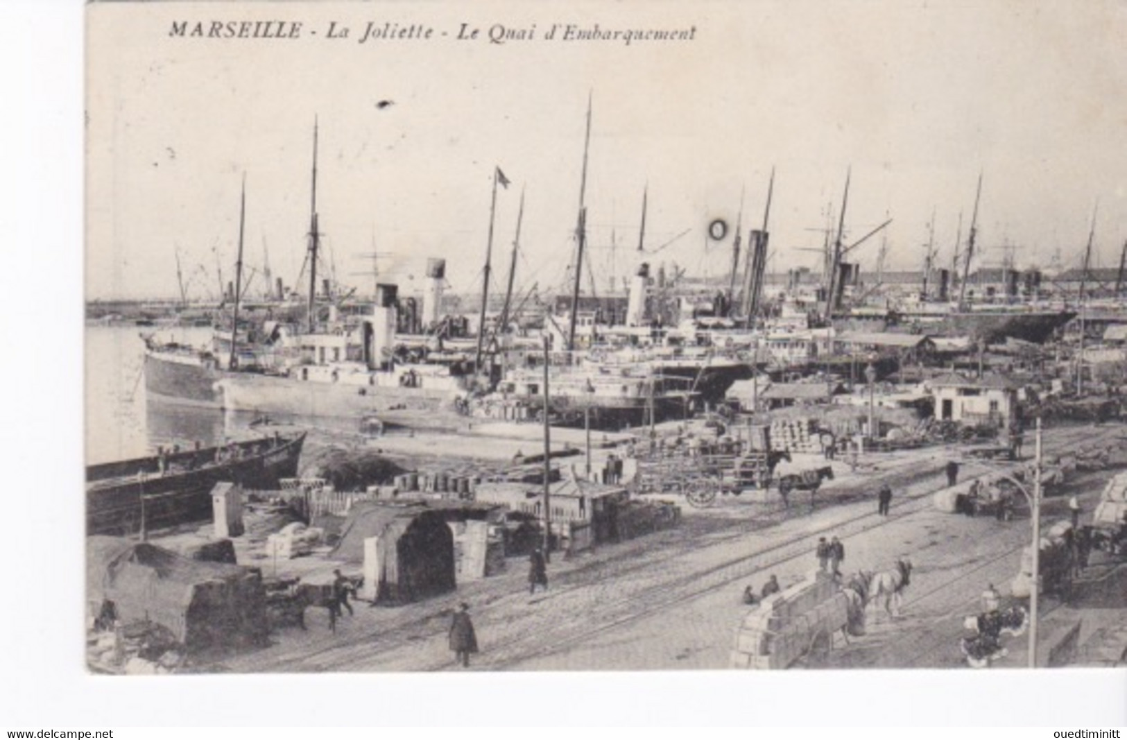 Marseille, La Joliette, Le Quai D'embarquement, Bateaux De Pêche Et Cargos 1913 Belle Animation - Commerce