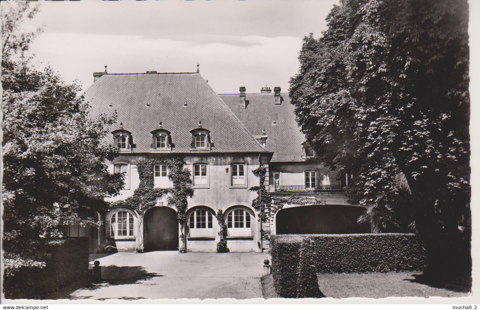 57 - HAYANGE - CHATEAU - ENTREE PAR LA COUR DES COMMUNS - Hayange