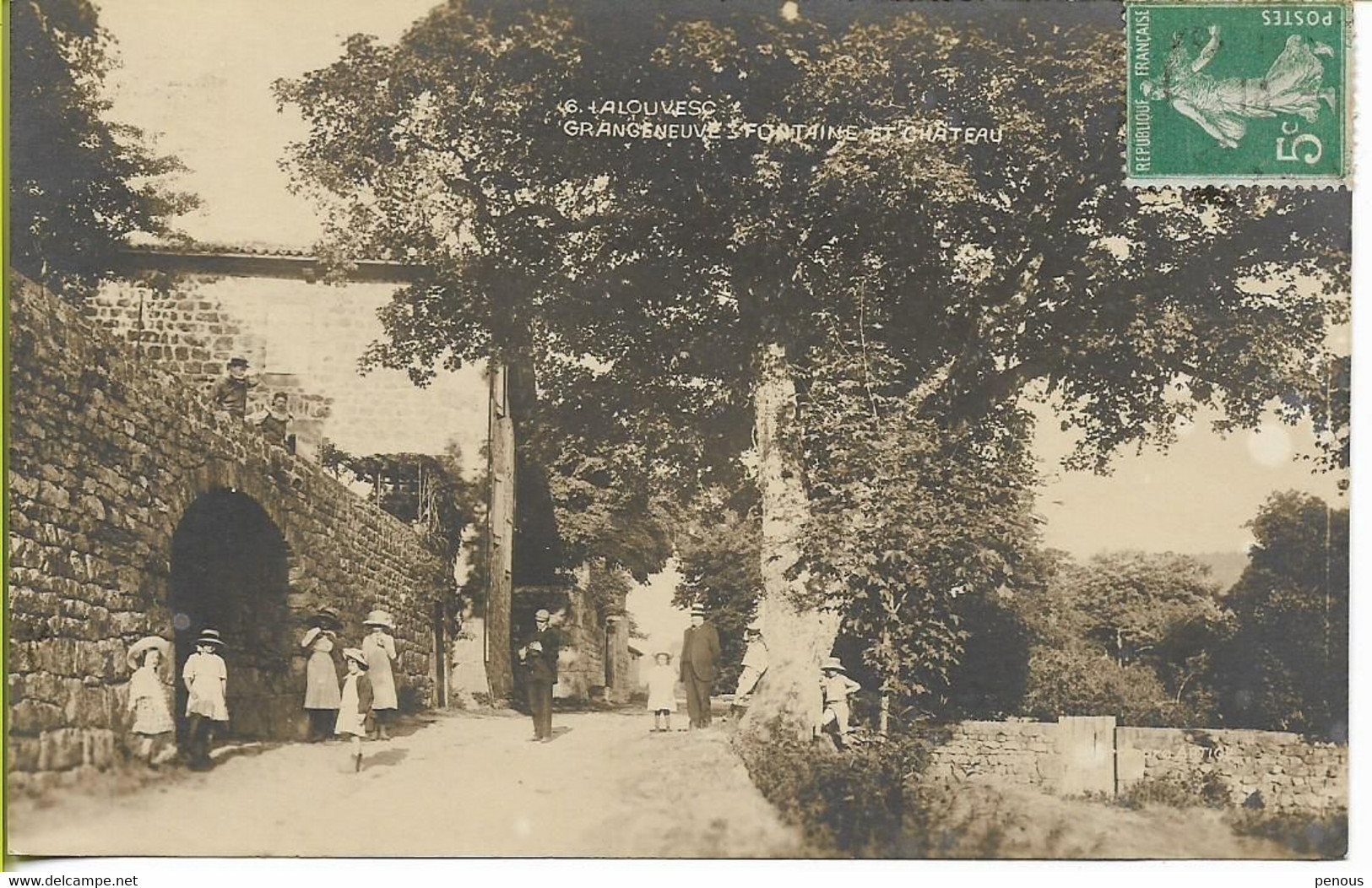 LA LOUVESC Grange Neuve Fontaine Et Chateau - La Louvesc