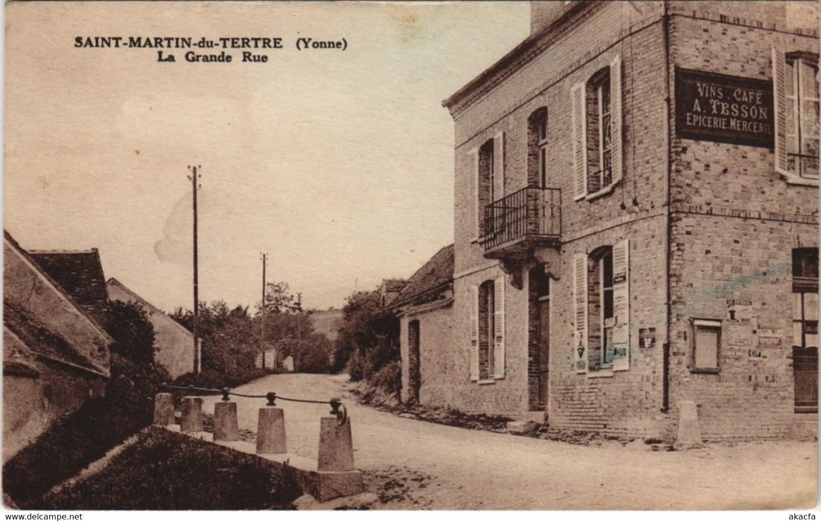 CPA St-MARTIN-du-Tertre - La Grande Rue (147600) - Saint Martin Du Tertre