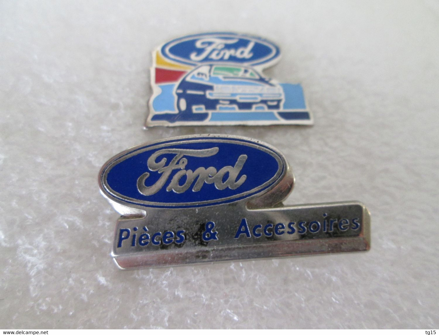 PIN'S   LOT   2  FORD - Ford