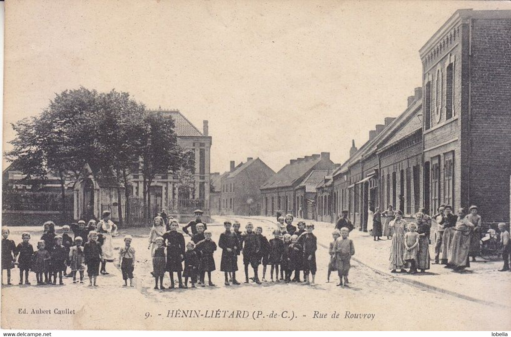 HENIN - LIETARD   Rue De Rouvroy, Belle Animation - Henin-Beaumont