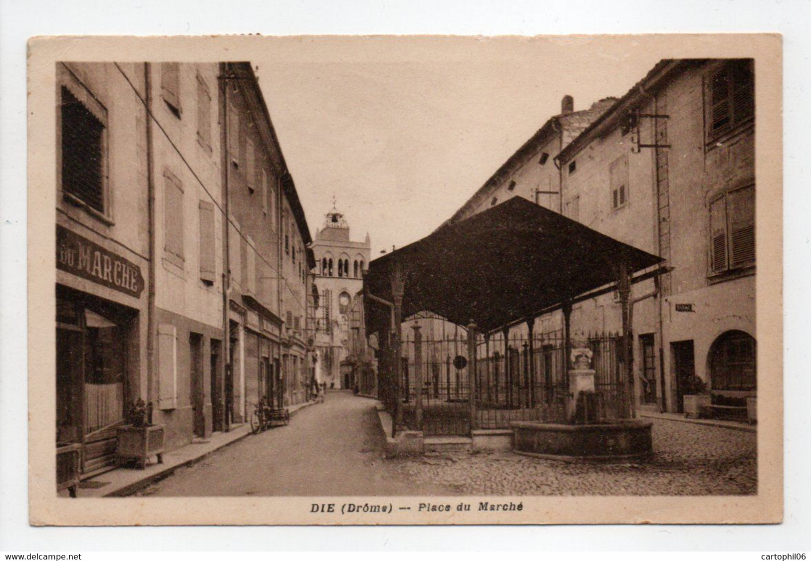 - CPA DIE (26) - Place Du Marché 1945 - Photo-Edition Libmann - - Die