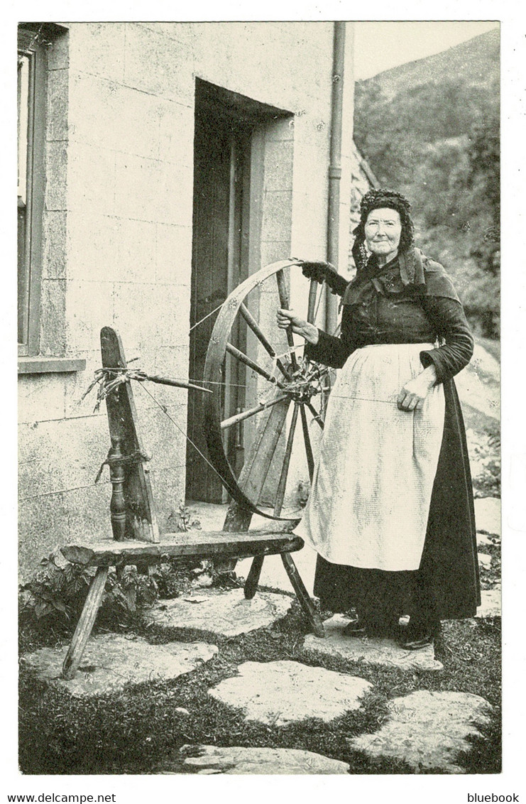 Ref 1468 - Reproduction Postcard - A Cottage Spinner At Bala C 1860 - Merionethshire Wales - Merionethshire