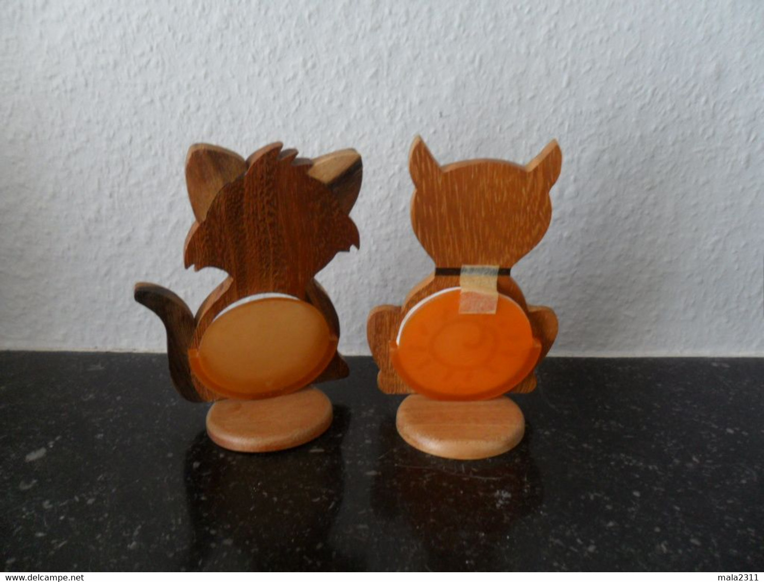 2 CHATS / PORTE-PHOTO EN BOIS / DIM  11,5 X 7,5 X 5  CM   / POIDS 70  GR - Tiere