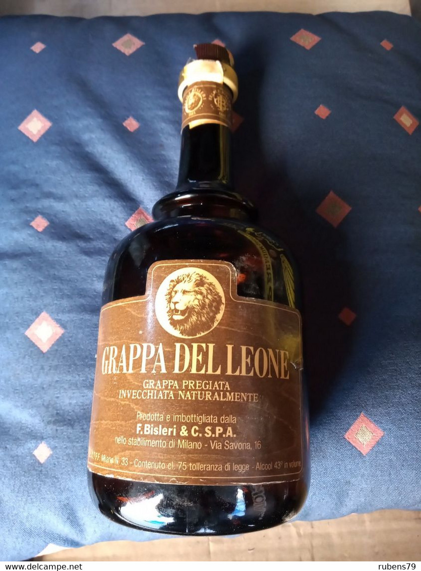 BOTTIGLIA VUOTA DI GRAPPA " GRAPPA DEL LEONE "  F.Bisleri & C. S.P.A. Milano - Spiritueux