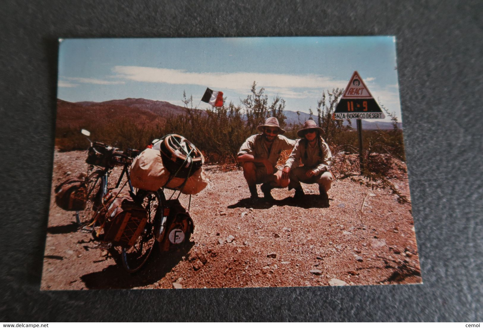 CP Dédicacée  - Tour Du Monde Et Déserts à Bicyclette - Rina Lodé,  El Salvador Et Joël Lodé, Nantes (France) - Autres & Non Classés