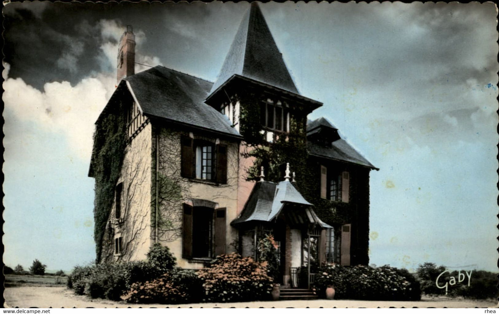 44 - MOISDON-LA-RIVIERE - Château De La Gamelière - 2 CARTES - Moisdon La Riviere
