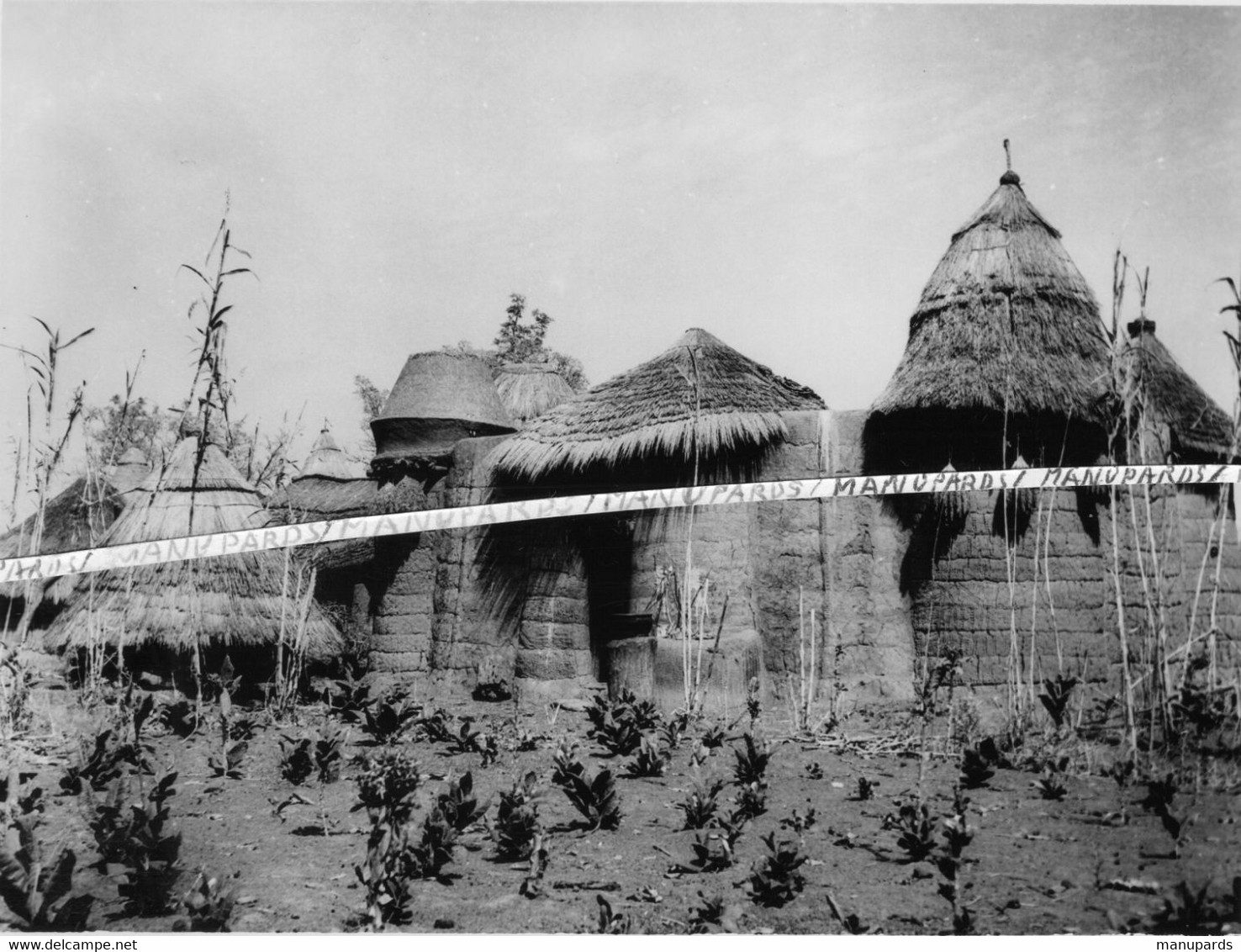 BENIN - DAHOMEY / PHOTO / 1957 / REGION DE NATITINGOU / TATA SOMBA / SOMBAS - Dahomey