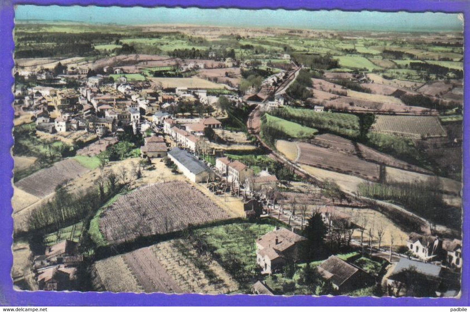 Carte Postale 40. Montfort  Vue D'avion Très Beau Plan - Montfort En Chalosse