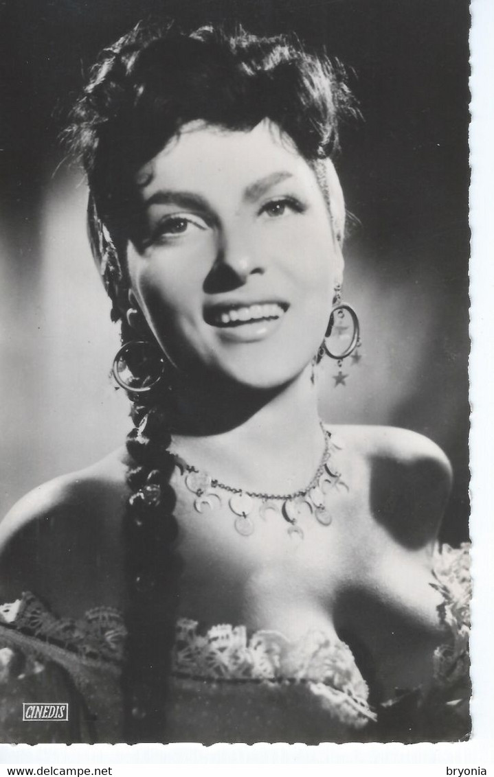 CPSM - Gina LOLLOBRIGIDA - Comédienne Des Années 50- TBE - - Artiesten