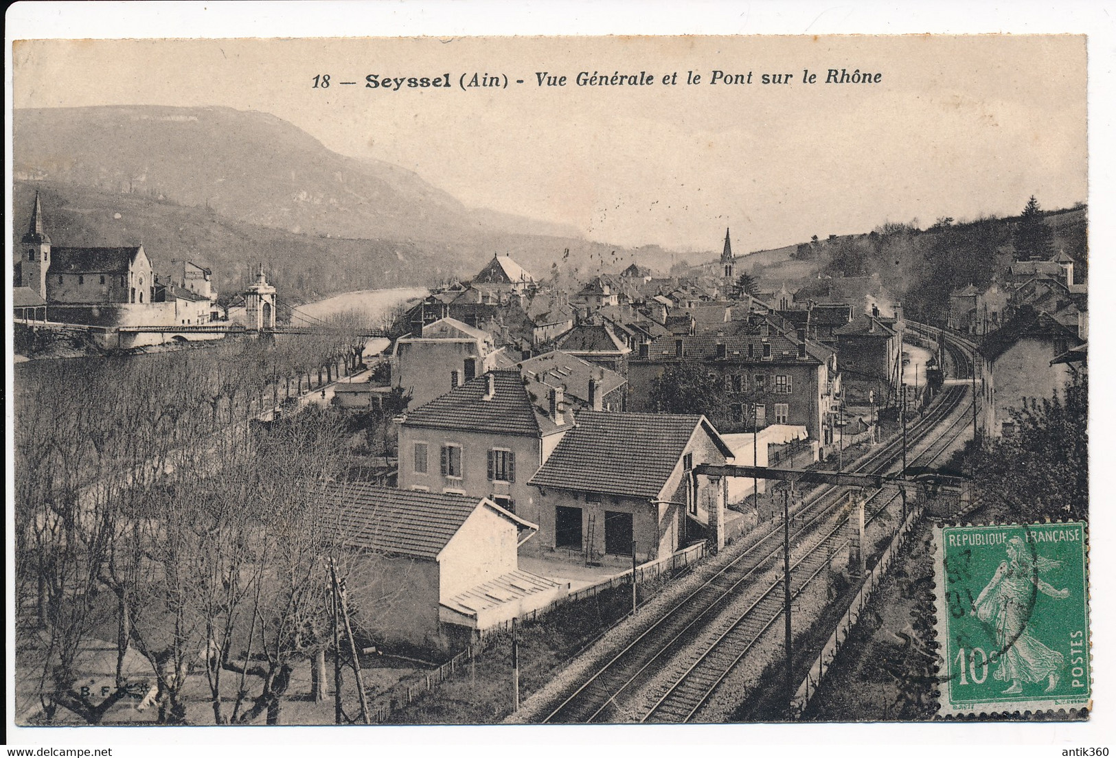 CPA 01 SEYSSEL Vue Générale Et Le Pont Sur Le Rhône - Seyssel