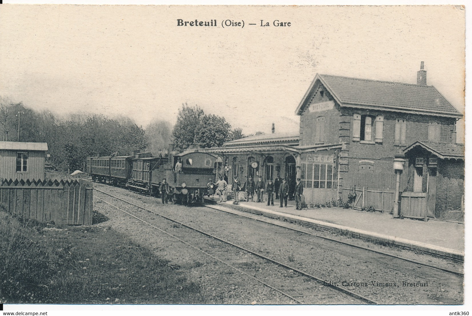 CPA 60 BRETEUIL La Gare - Train En Gare - Breteuil