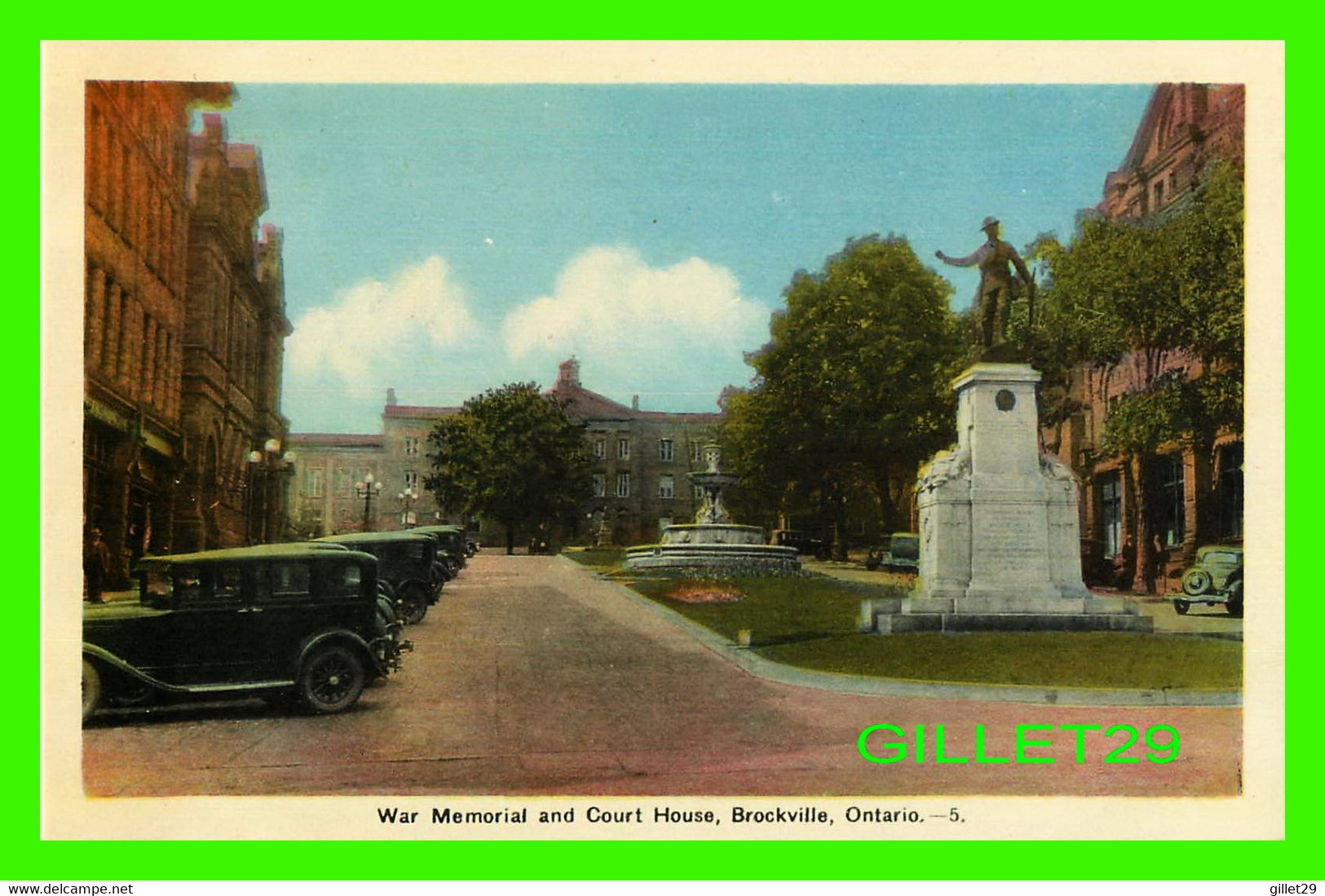 BROCKVILLE, ONTARIO - WAR MEMORIAL AND COURT HOUSE - ANIMATED WITH OLD CARS - PECO - - Brockville