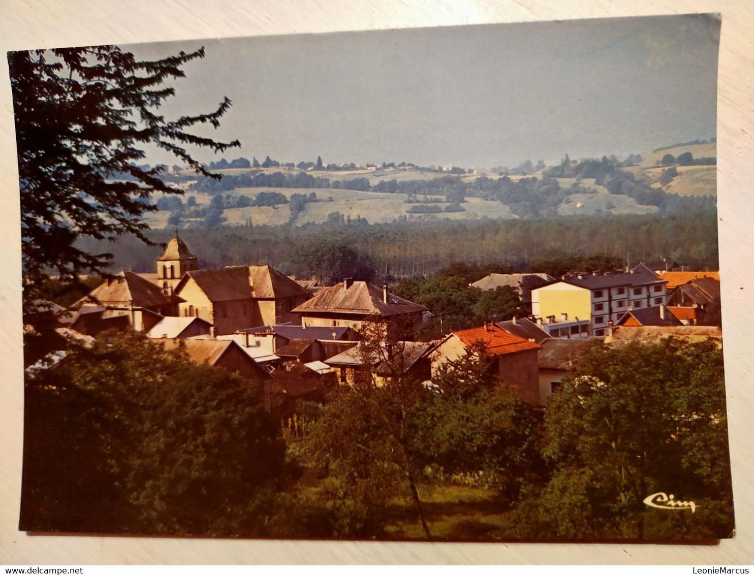 198/CPM - 73 Chamoux-sur-Gelon - Quartier De L'Eglise - Au Fond, Bettonnet - - Chamoux Sur Gelon