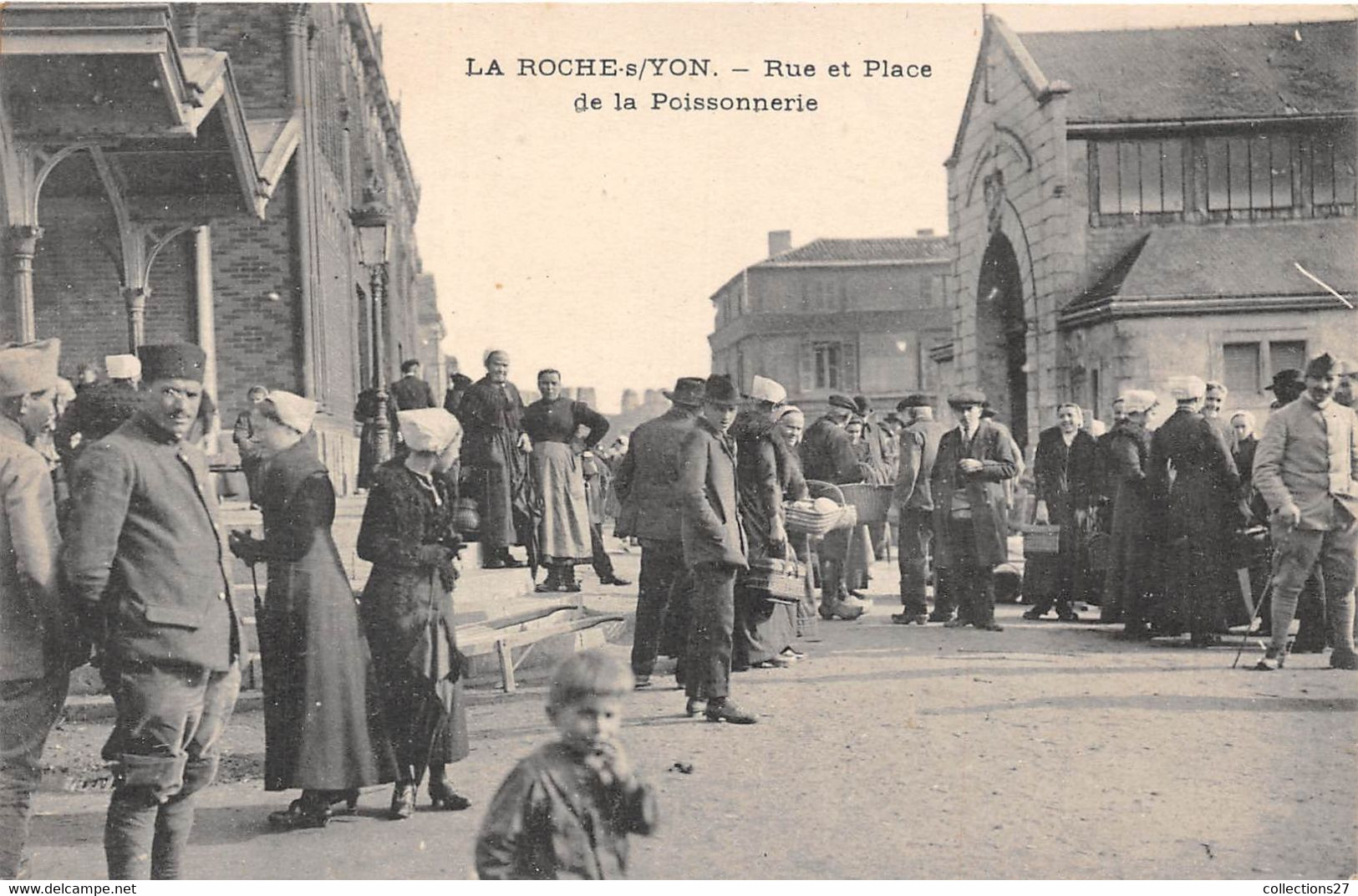 85-LA-ROCHE-SUR-YON- RUE ET PLACE DE LA POISSONNEIRE - La Roche Sur Yon