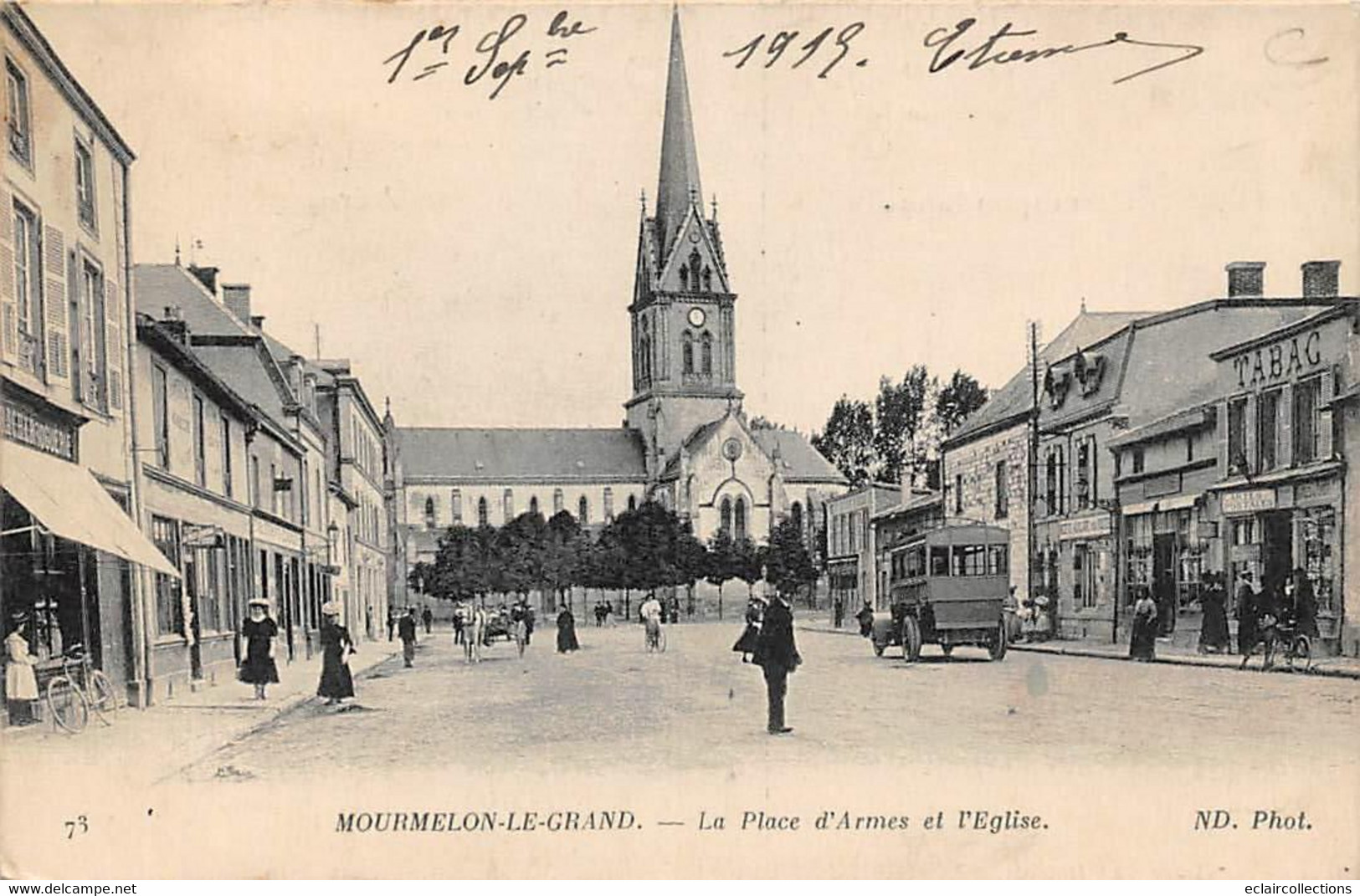 Mourmelon        51           La Place D'Armes Et L'église      ND 73   (voir Scan) - Mourmelon Le Grand