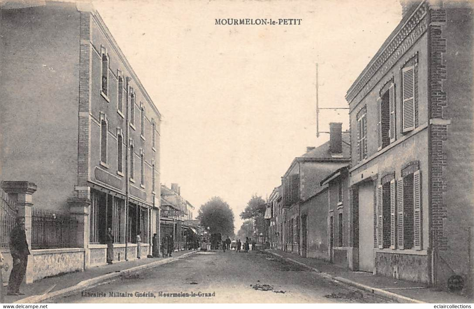 Mourmelon        51            Une Rue    (voir Scan) - Mourmelon Le Grand