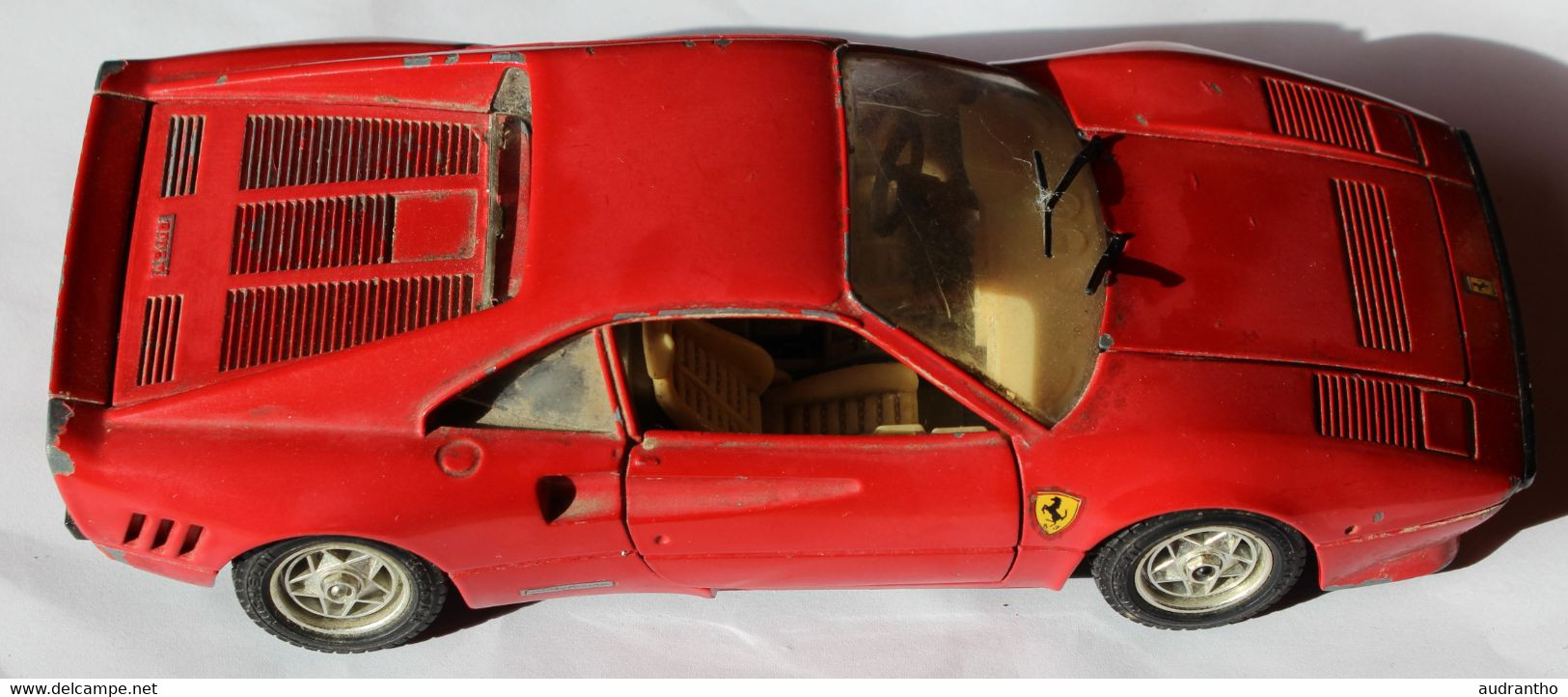 Voiture MINIATURE De Collection SCALA 1/24 Burago Italie FERRARI GTO 1984 - Burago