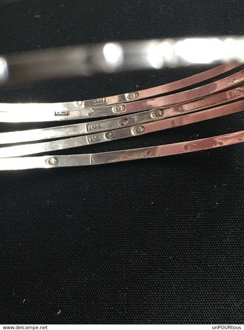 5 Bracelets Joncs En Argent Massif .diamètre:6,5 Cm. - Armbänder