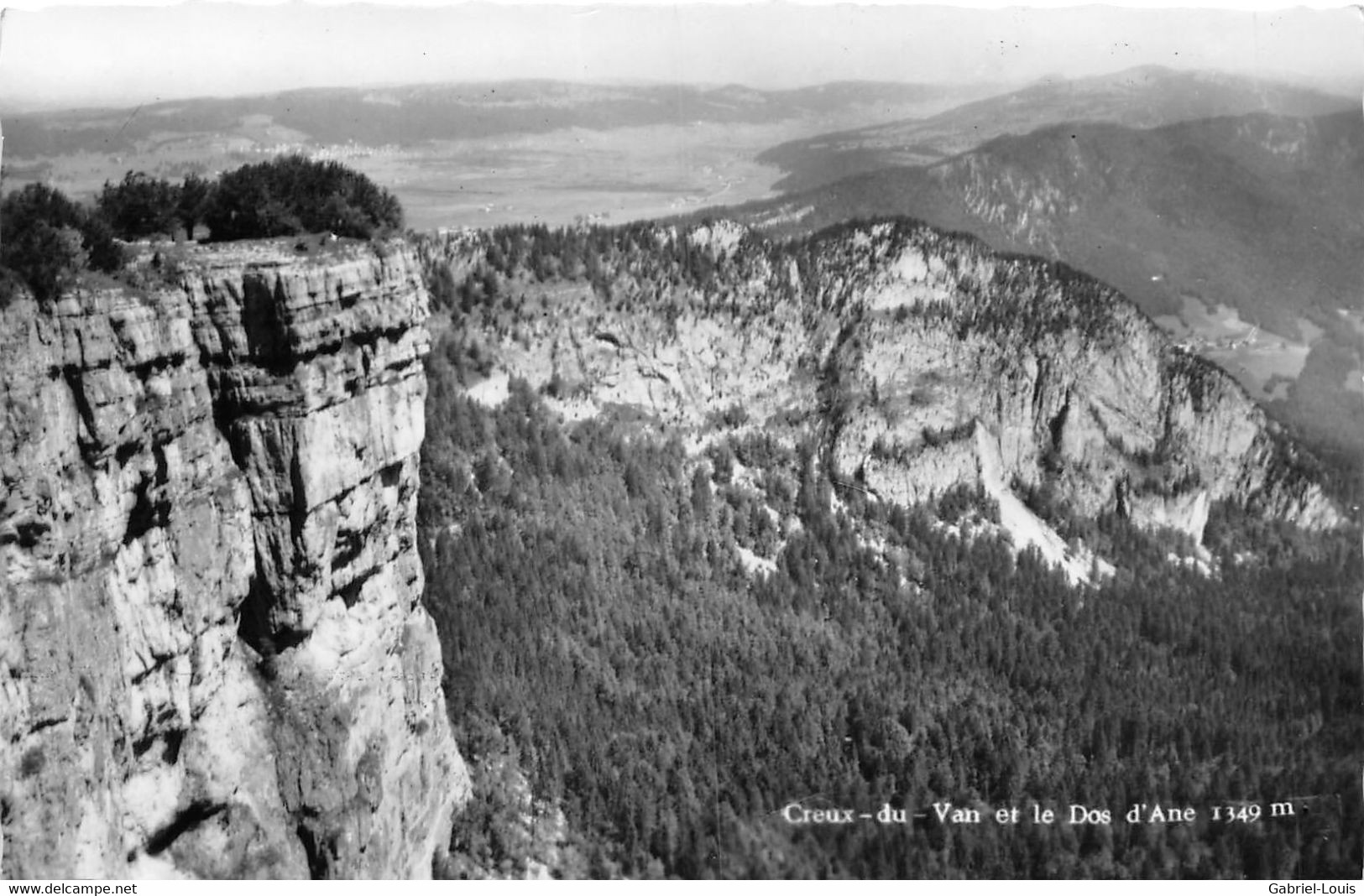 Creux Du Van - Et Le Dos D'Âne - Vue Sur La Vallée De La Sagne - La Sagne