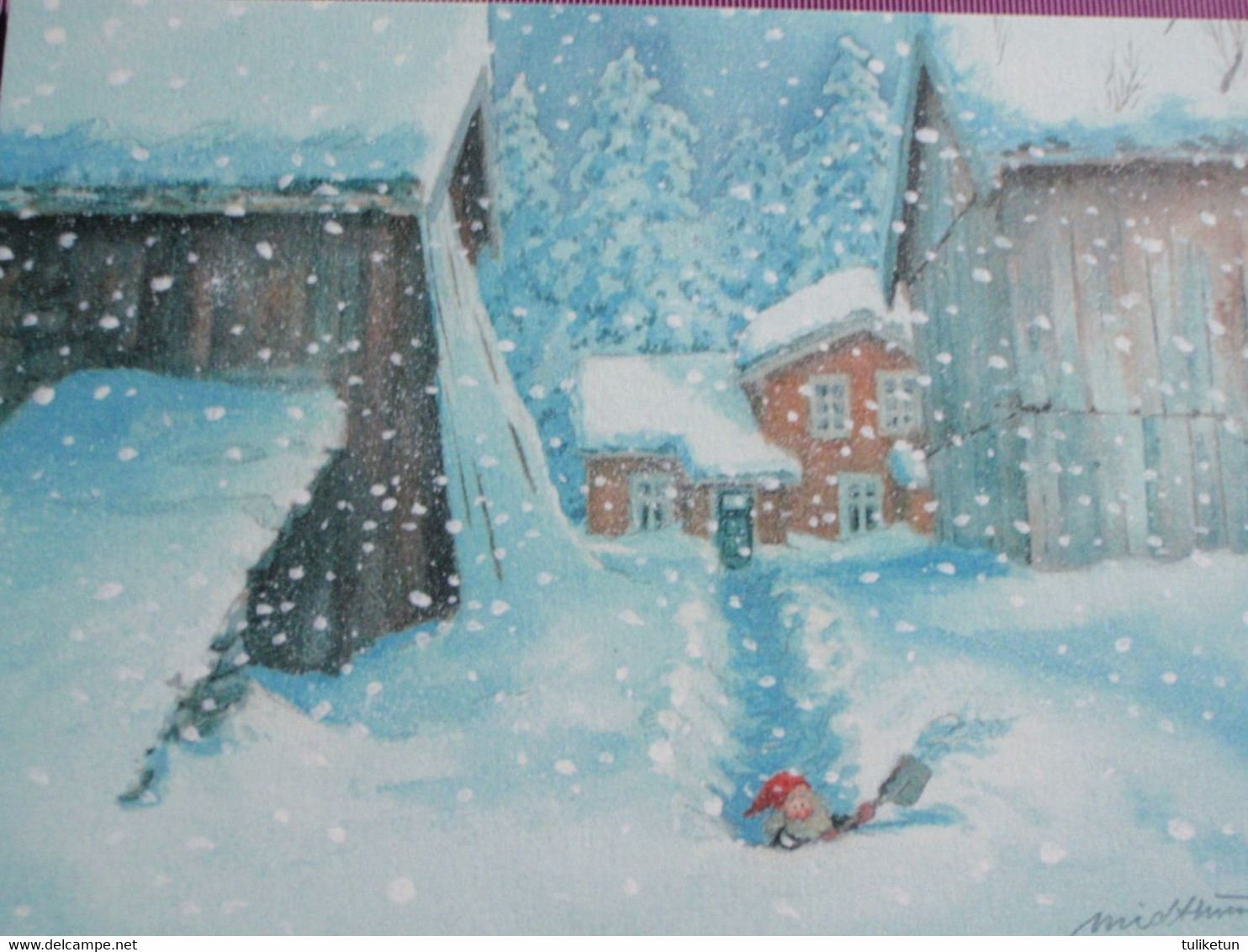 Elf - Gnome - Brownie Doing Snow Work In The Yard Of The House - Kjell E. Midthun - Andere & Zonder Classificatie