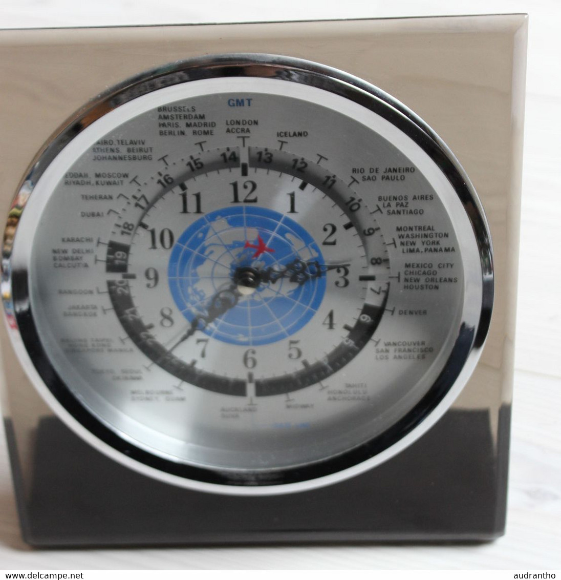 Rare Horloge Années 70 Vintage Fuseaux Horaires Villes Mondiales London Dubai Oackland Brussels Tahiti Denver Montreal - Relojes