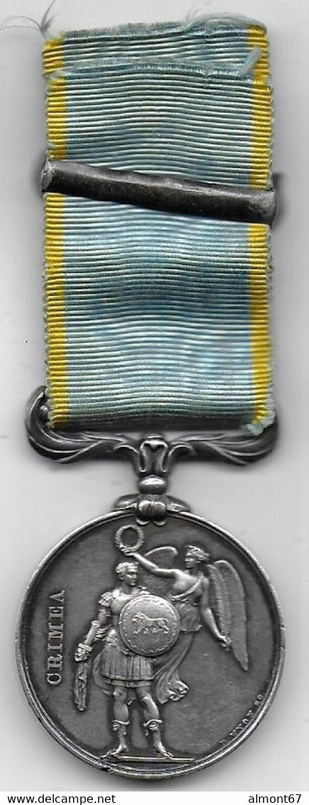 Médaille De Crimée  1854   En Argent  En Parfait état Avec Agrafe SEBASTOPOL - Voor 1871